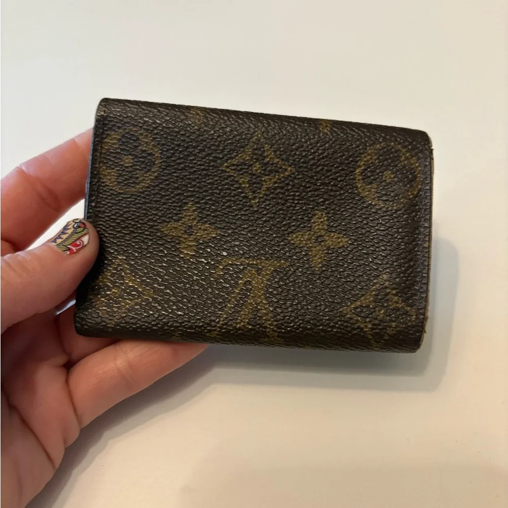 Authentic Louis Vuitton Monogram Ebene key case‎ 4 holders